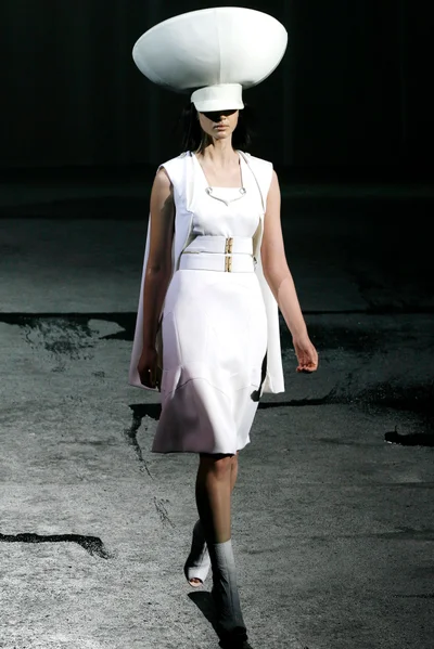 Look 3
